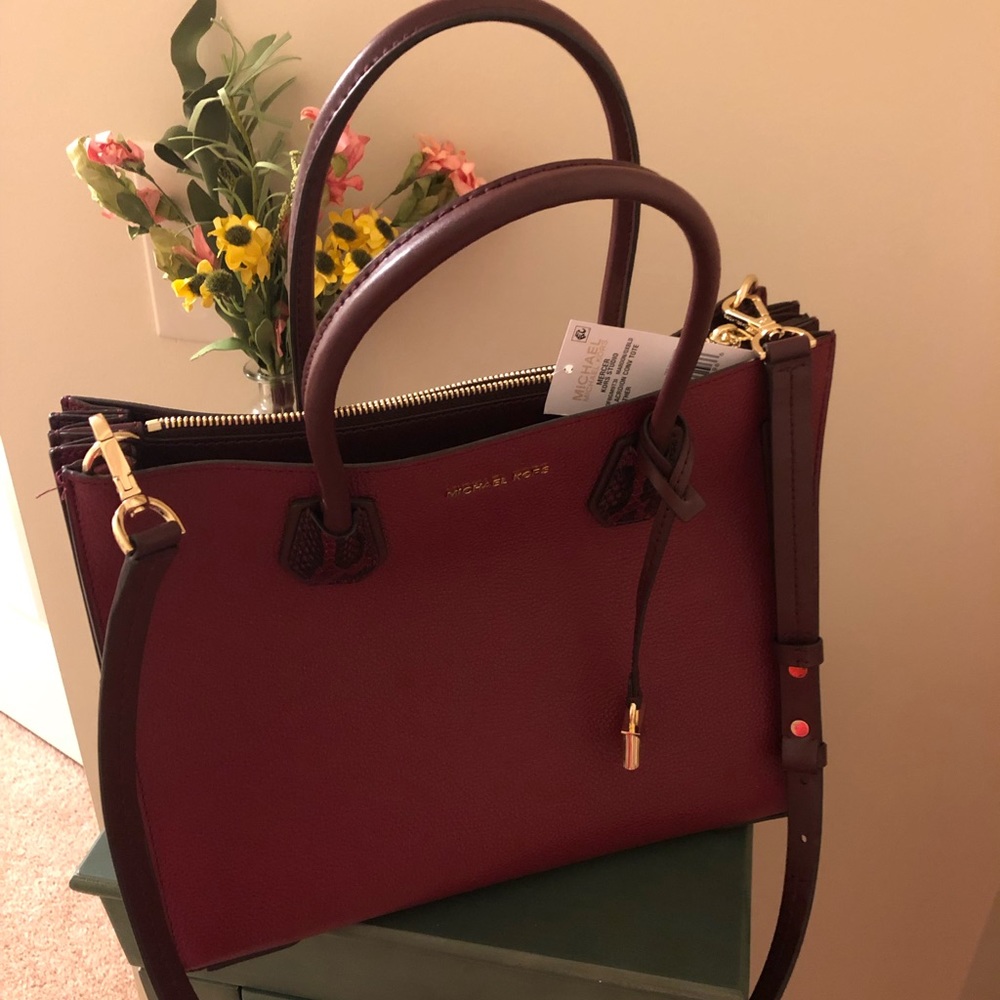 Michael Kors lge accordion convertible  tote